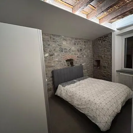 Un Balcone Sul Torno